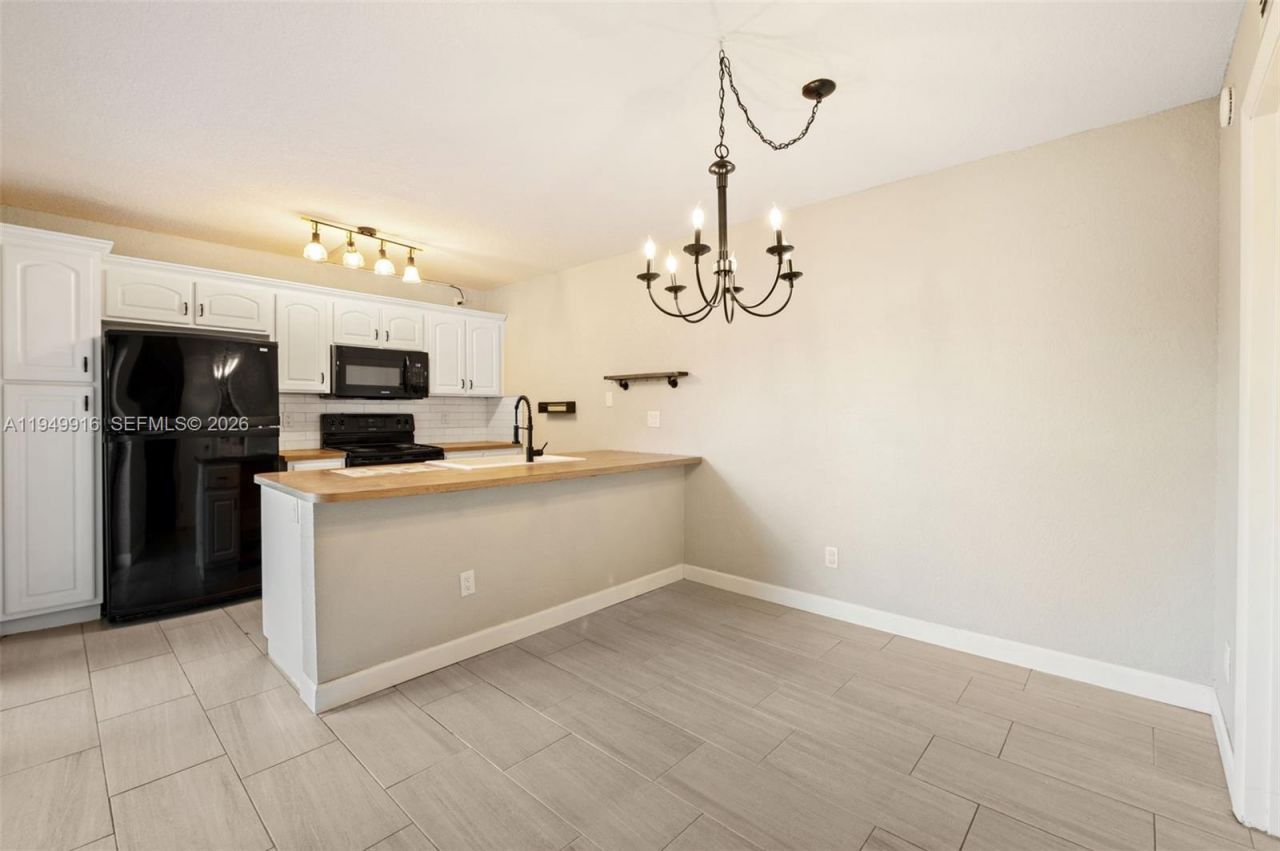 11875 SW 12th Pl, Davie, FL 33325 Photo