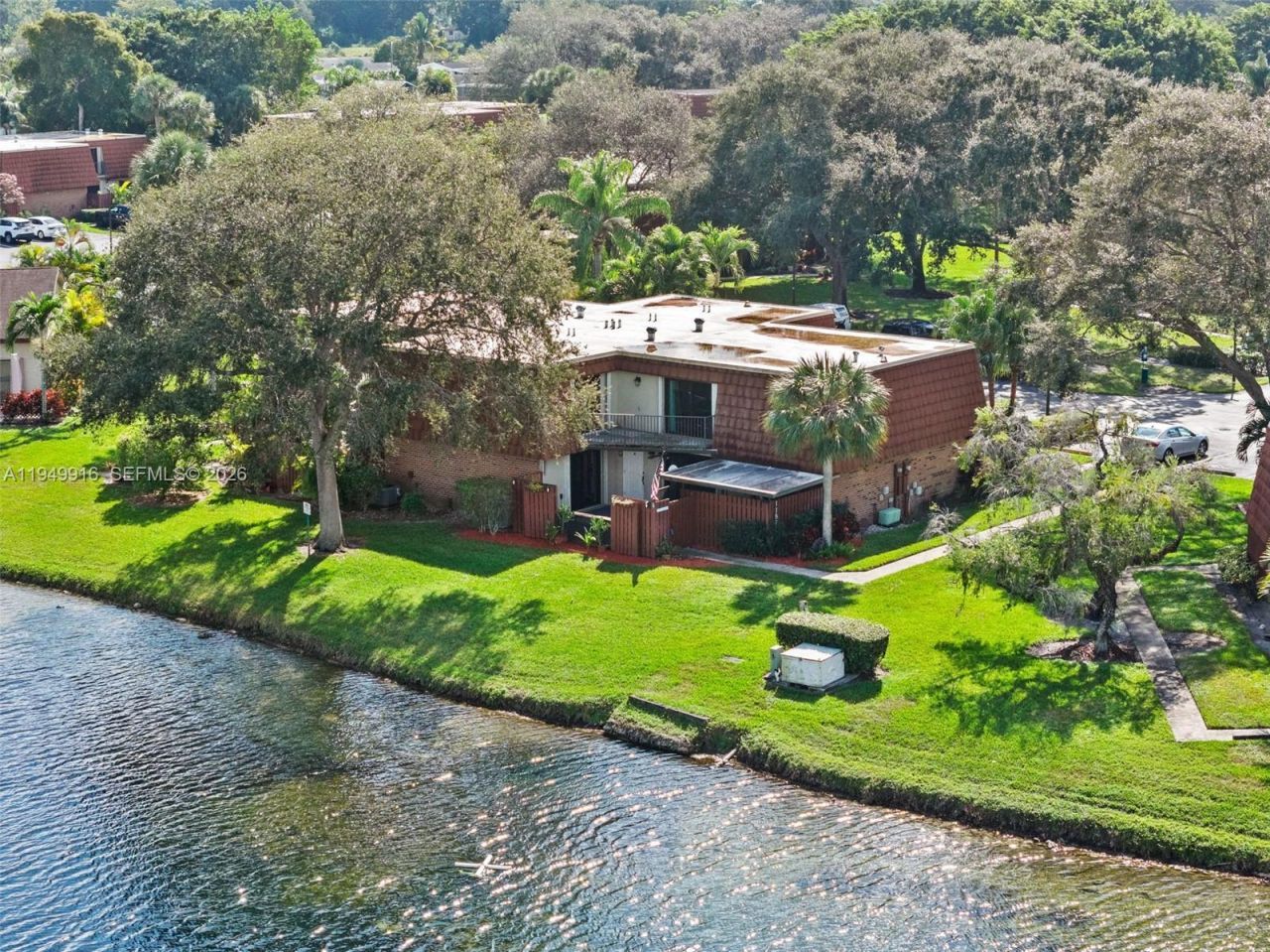 11875 SW 12th Pl, Davie, FL 33325 Photo