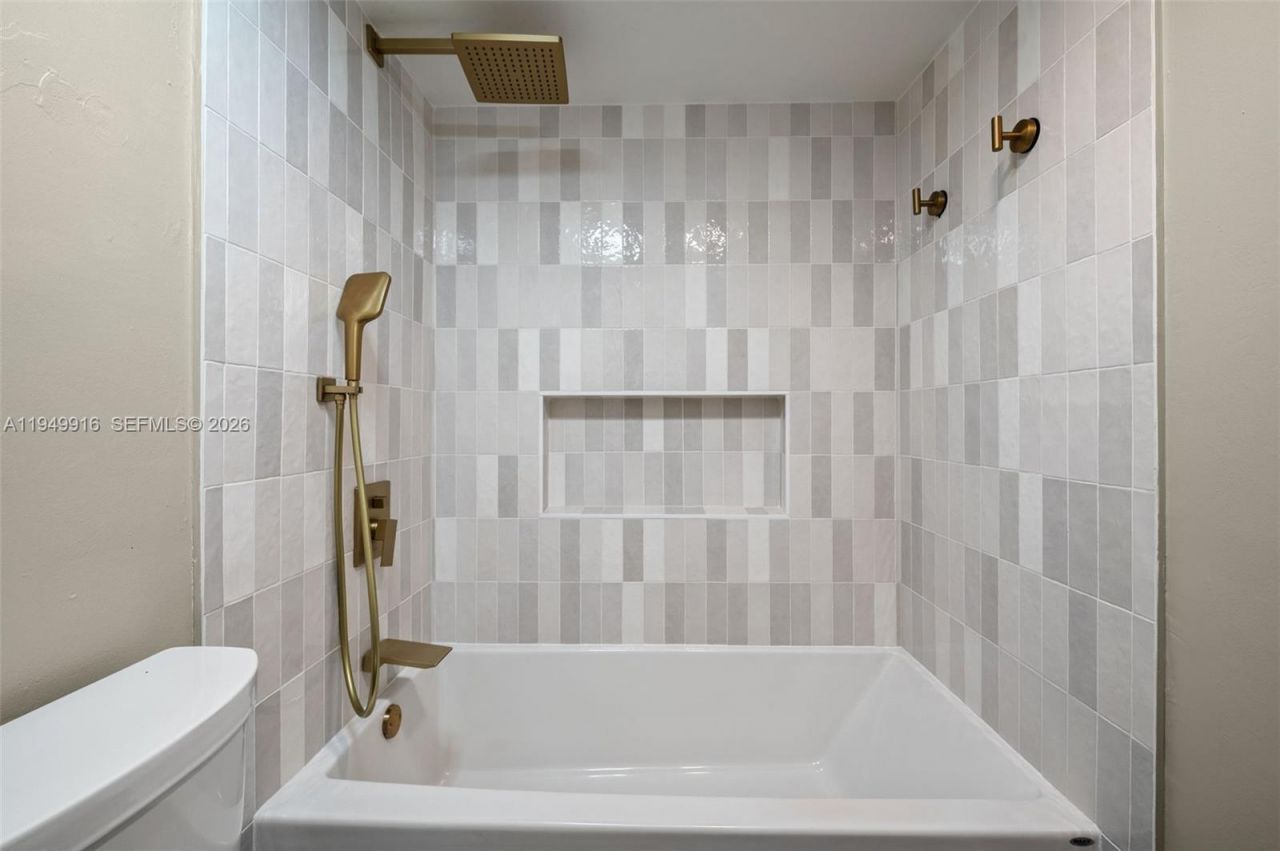 11875 SW 12th Pl, Davie, FL 33325 Photo