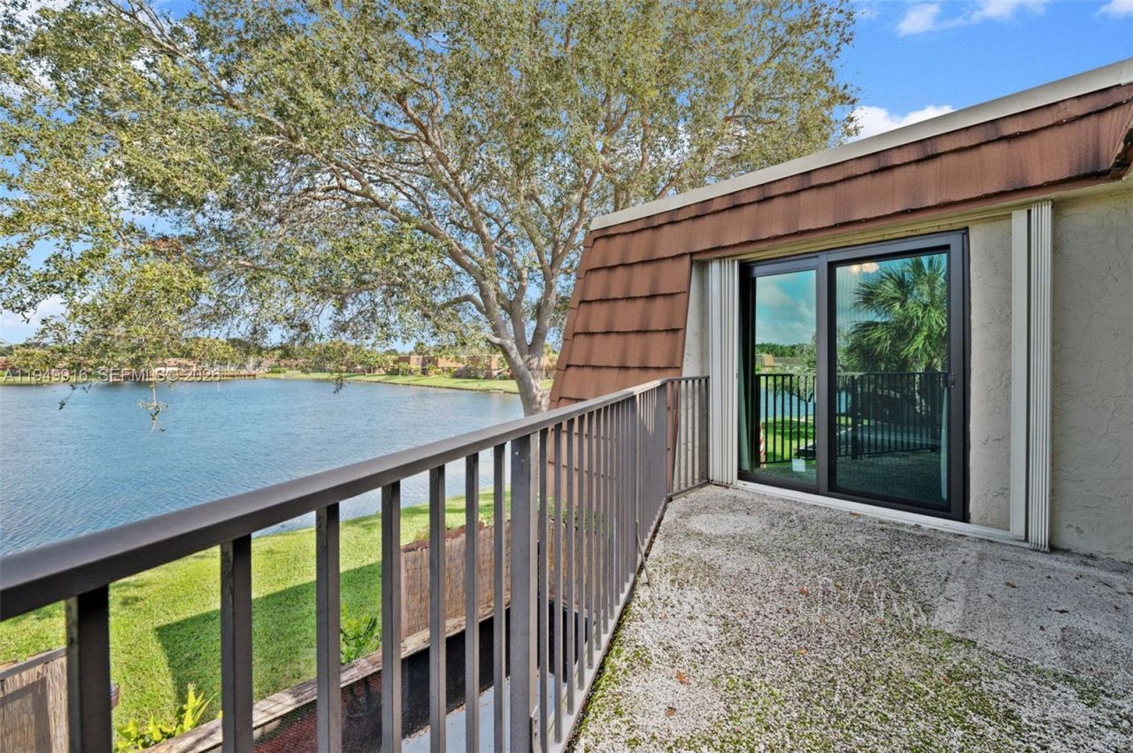 11875 SW 12th Pl, Davie, FL 33325 Photo