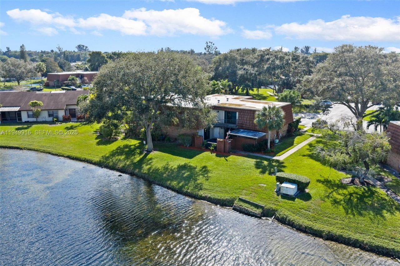 11875 SW 12th Pl, Davie, FL 33325 Photo