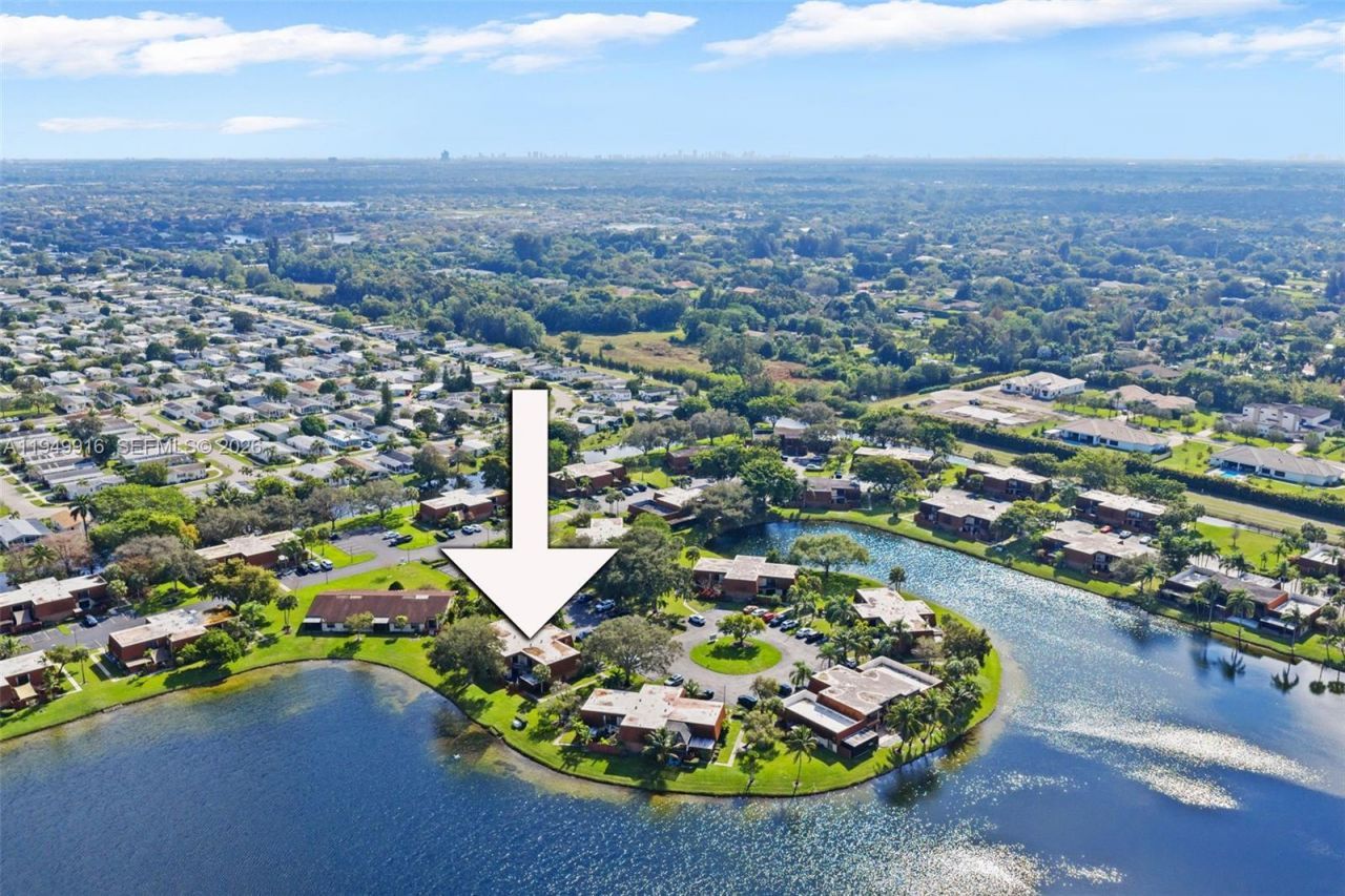 11875 SW 12th Pl, Davie, FL 33325 Photo