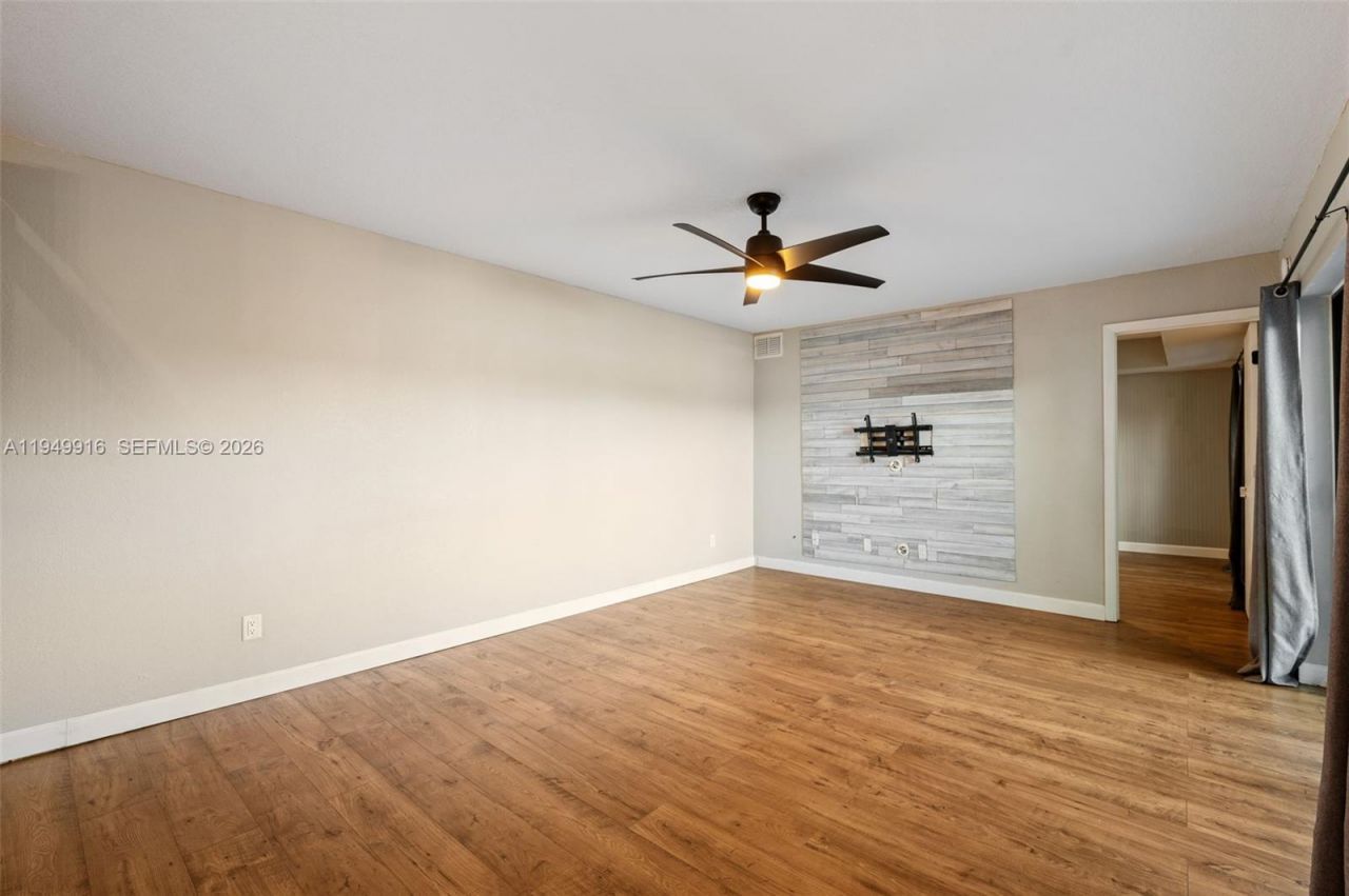 11875 SW 12th Pl, Davie, FL 33325 Photo