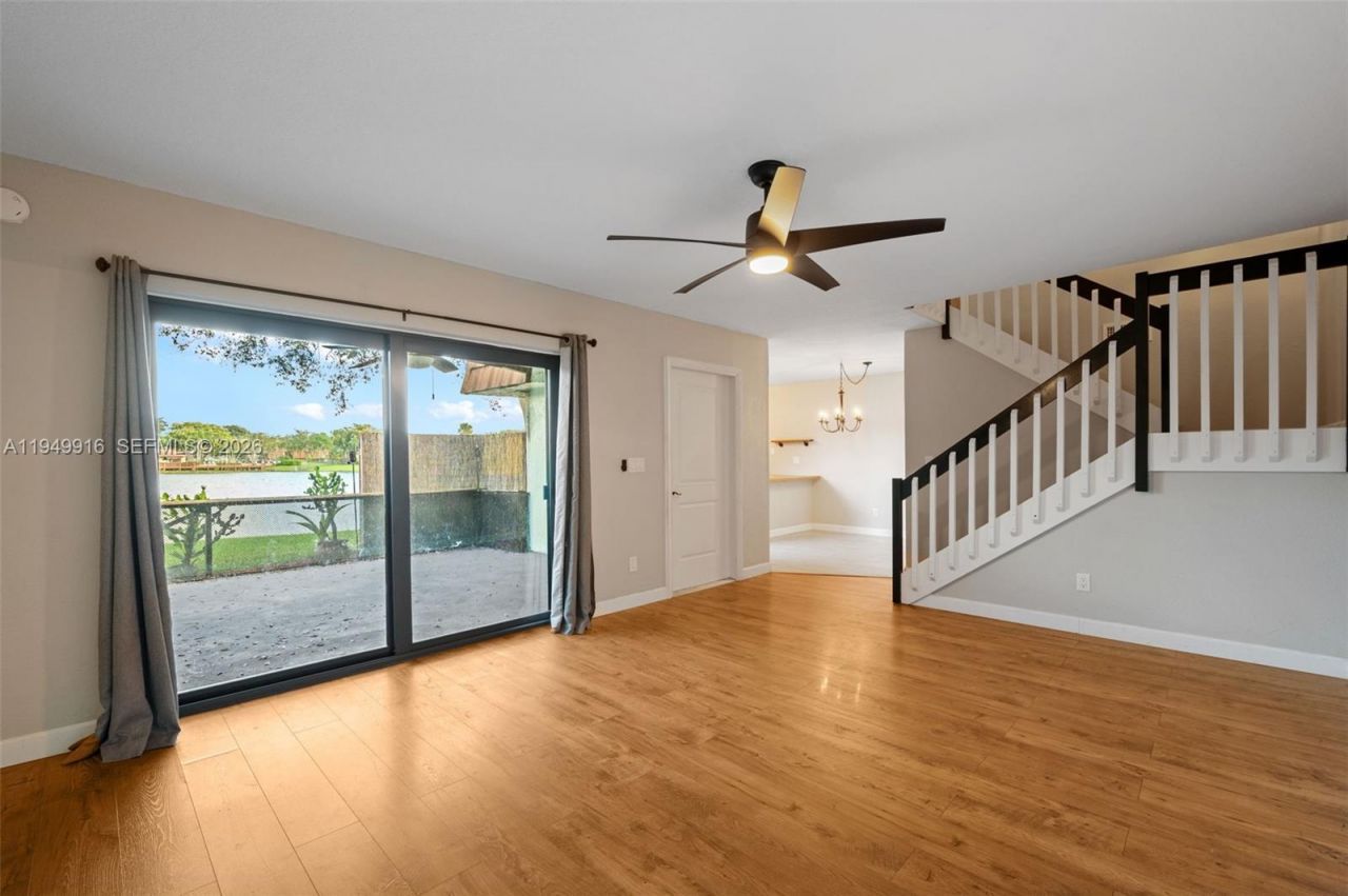 11875 SW 12th Pl, Davie, FL 33325 Photo