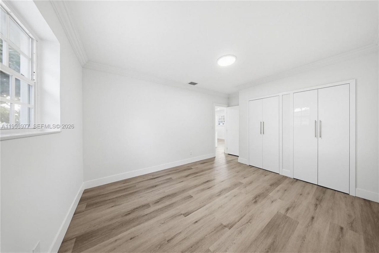 2260 NW 86th Ter, Miami, FL 33147 Photo