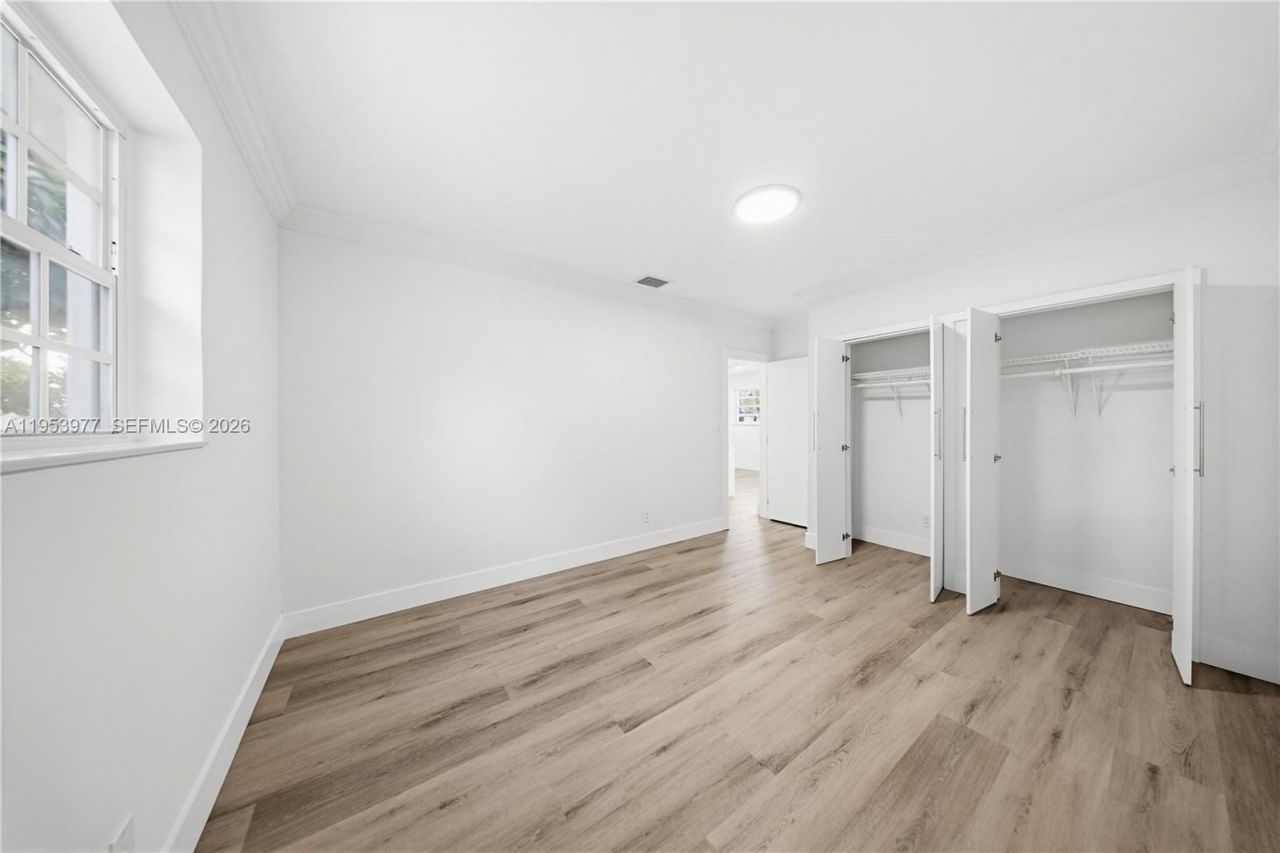 2260 NW 86th Ter, Miami, FL 33147 Photo