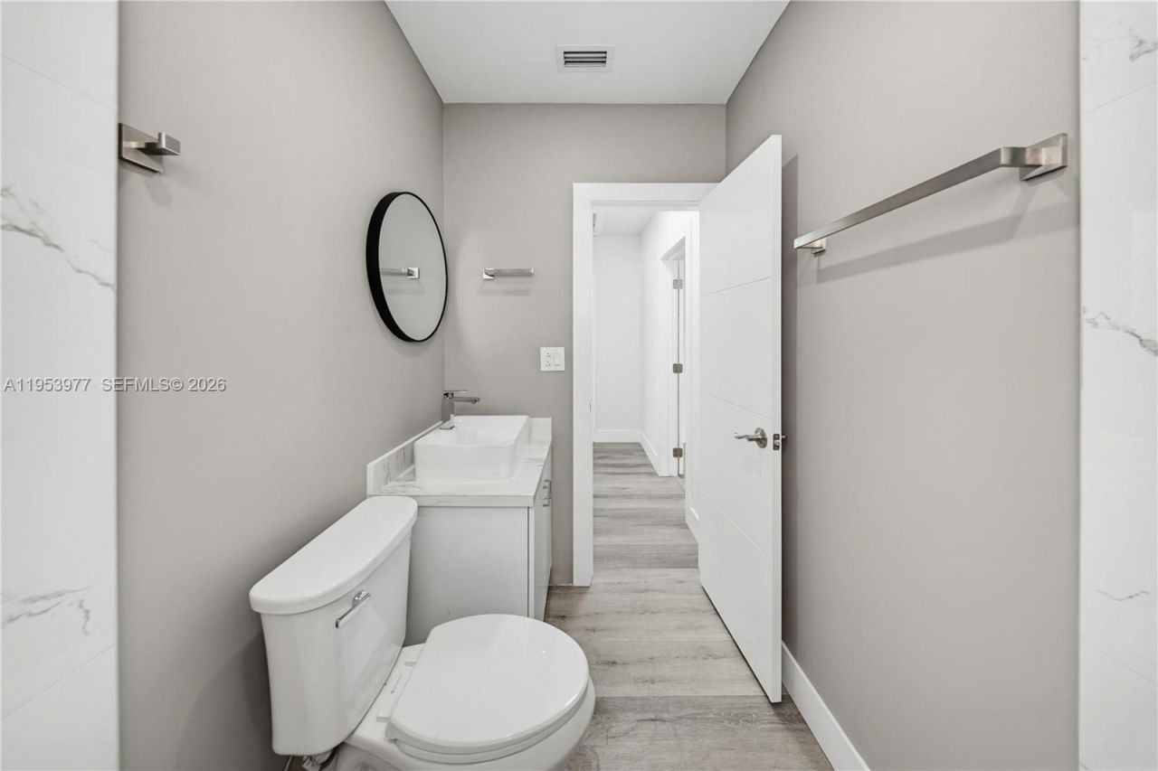 2260 NW 86th Ter, Miami, FL 33147 Photo