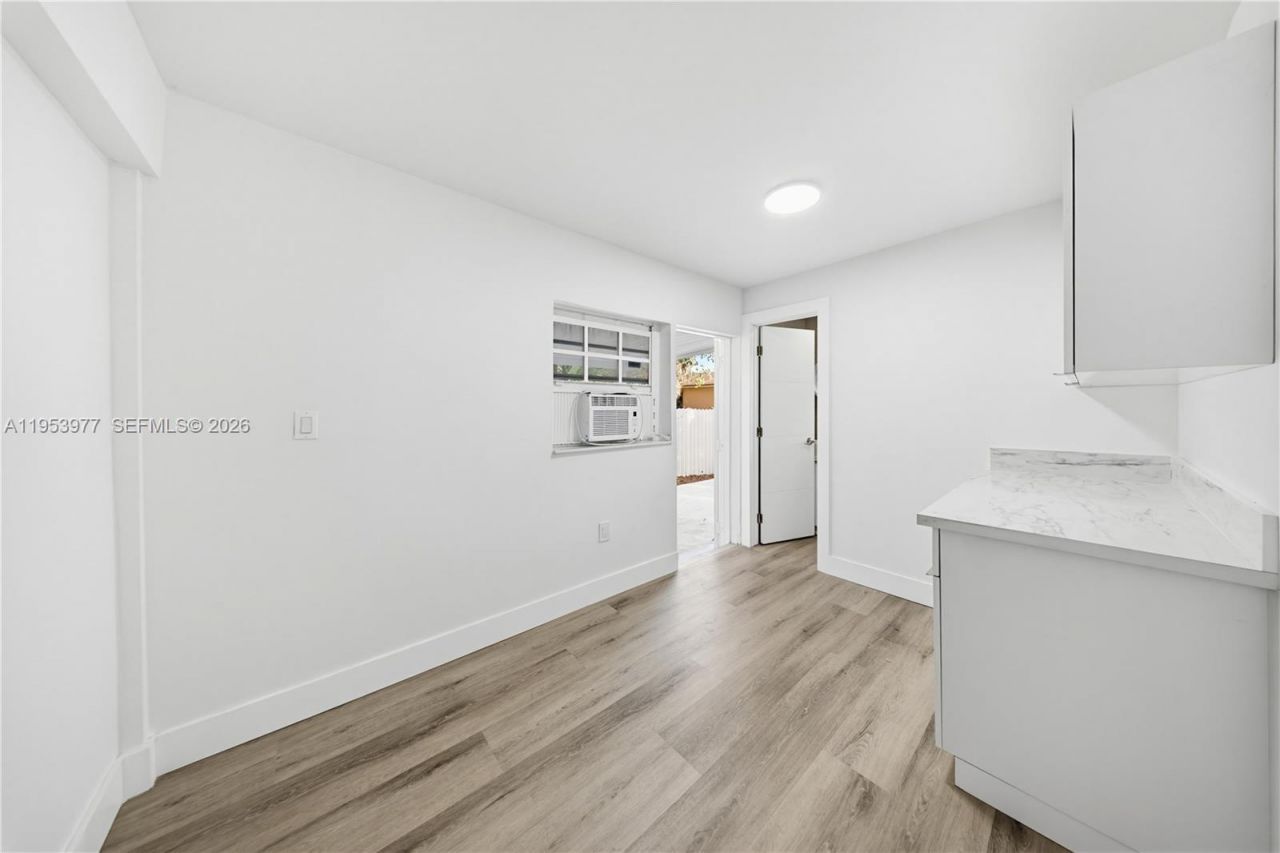 2260 NW 86th Ter, Miami, FL 33147 Photo