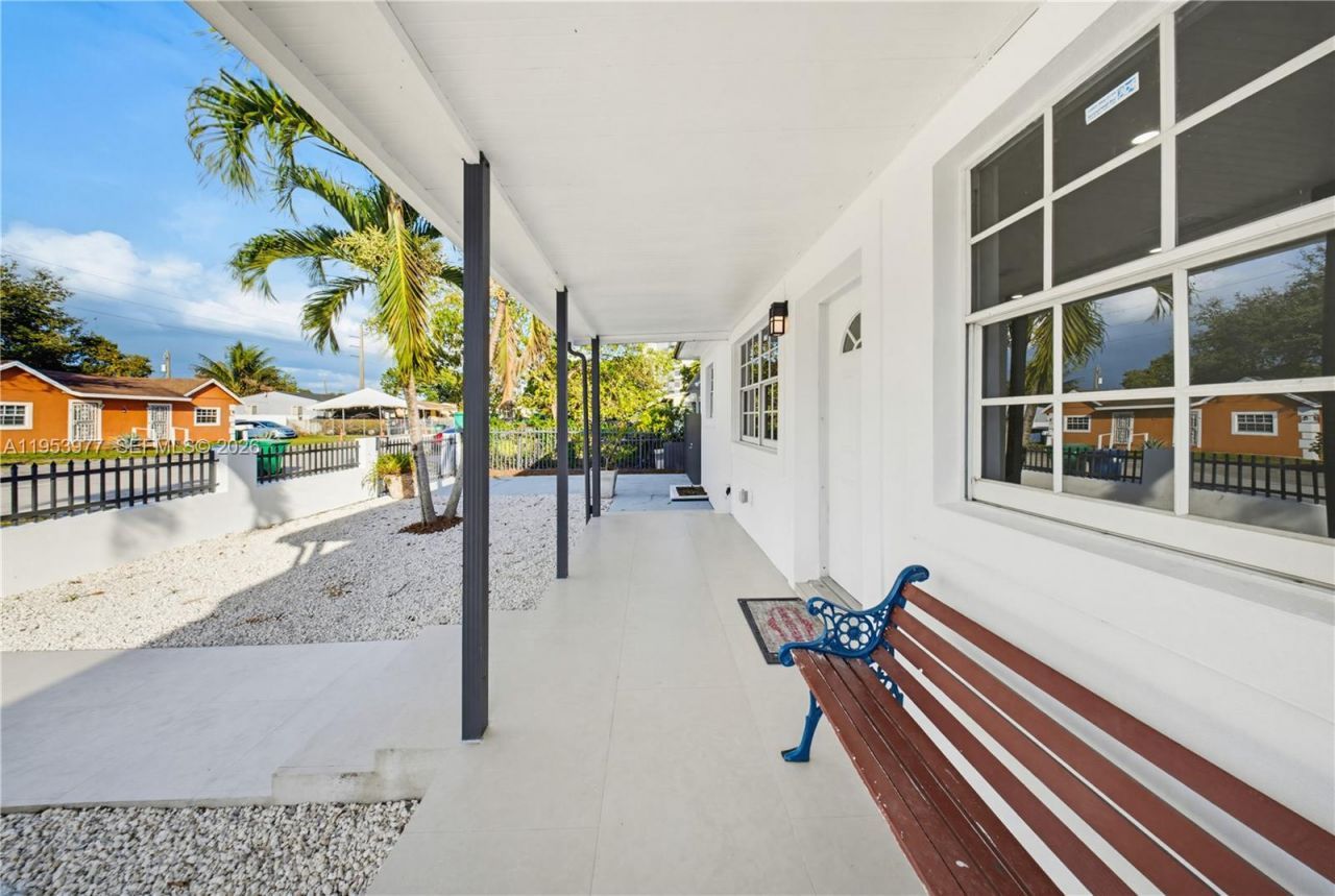 2260 NW 86th Ter, Miami, FL 33147 Photo