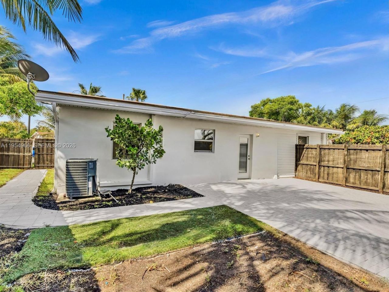 1513 NE 30th Ct, Unit 2, Pompano Beach, FL 33064 Photo