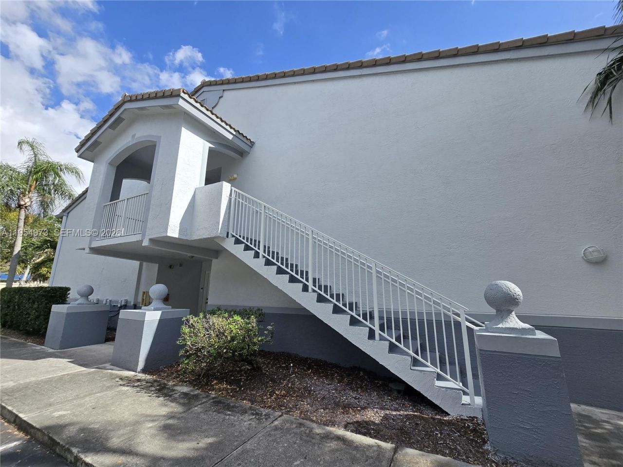 2600 S University Dr, Unit 102, Davie, FL 33328 Photo