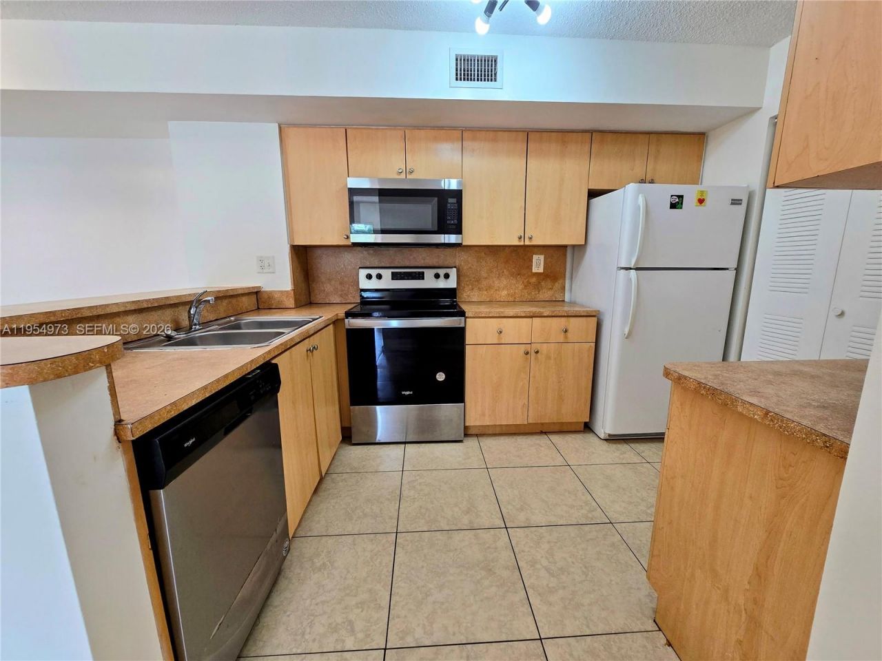 2600 S University Dr, Unit 102, Davie, FL 33328 Photo