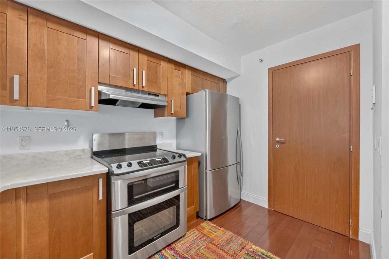 9499 Collins Ave, Unit 205, Surfside, FL 33154 Photo