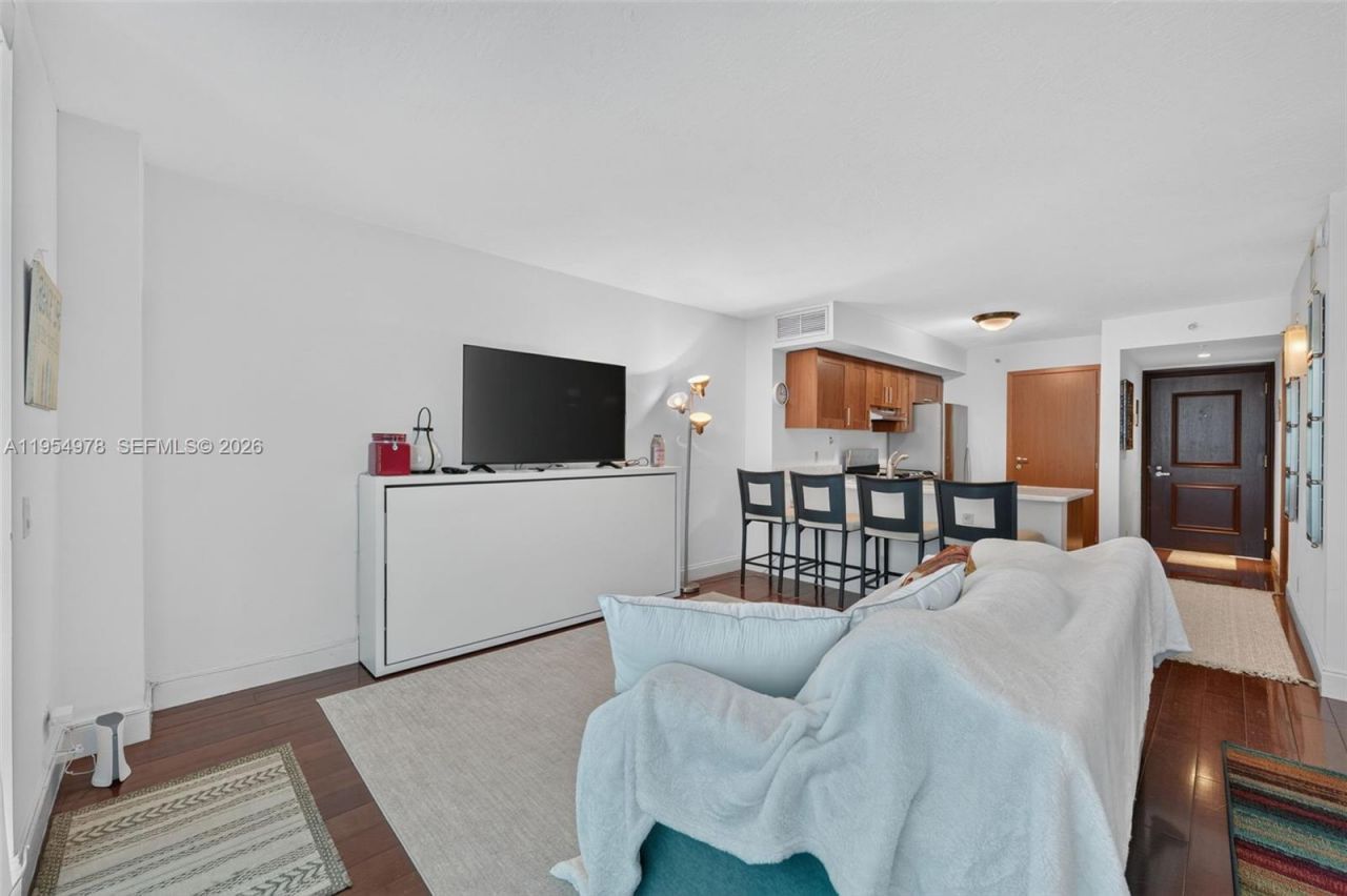 9499 Collins Ave, Unit 205, Surfside, FL 33154 Photo