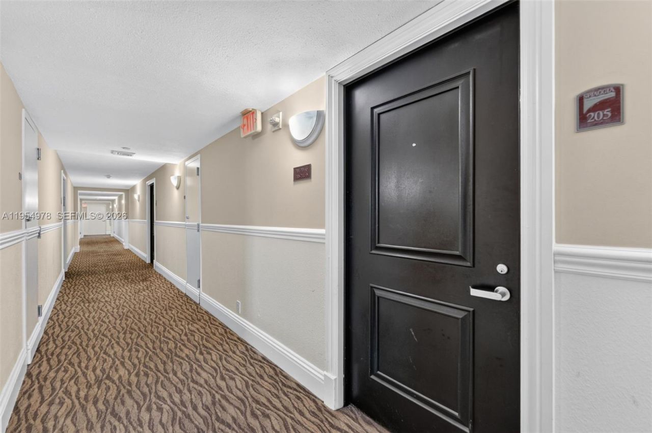 9499 Collins Ave, Unit 205, Surfside, FL 33154 Photo