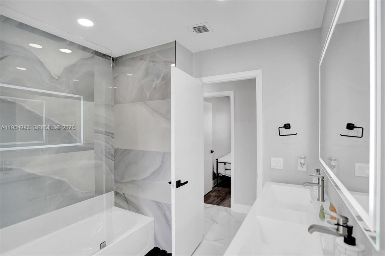 6 Little Harbor Way, Deerfield Beach, FL 33441 Photo