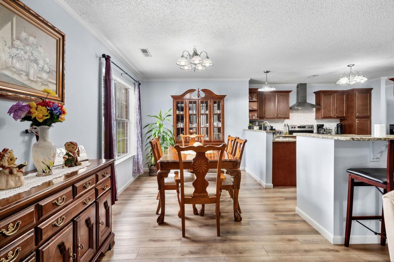 2981 Victor Rd. Photo 10