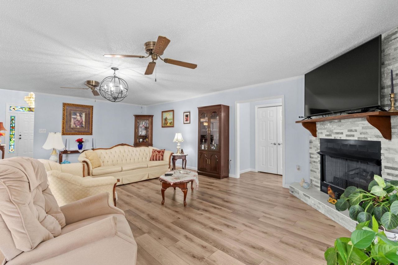 2981 Victor Rd. Photo 8