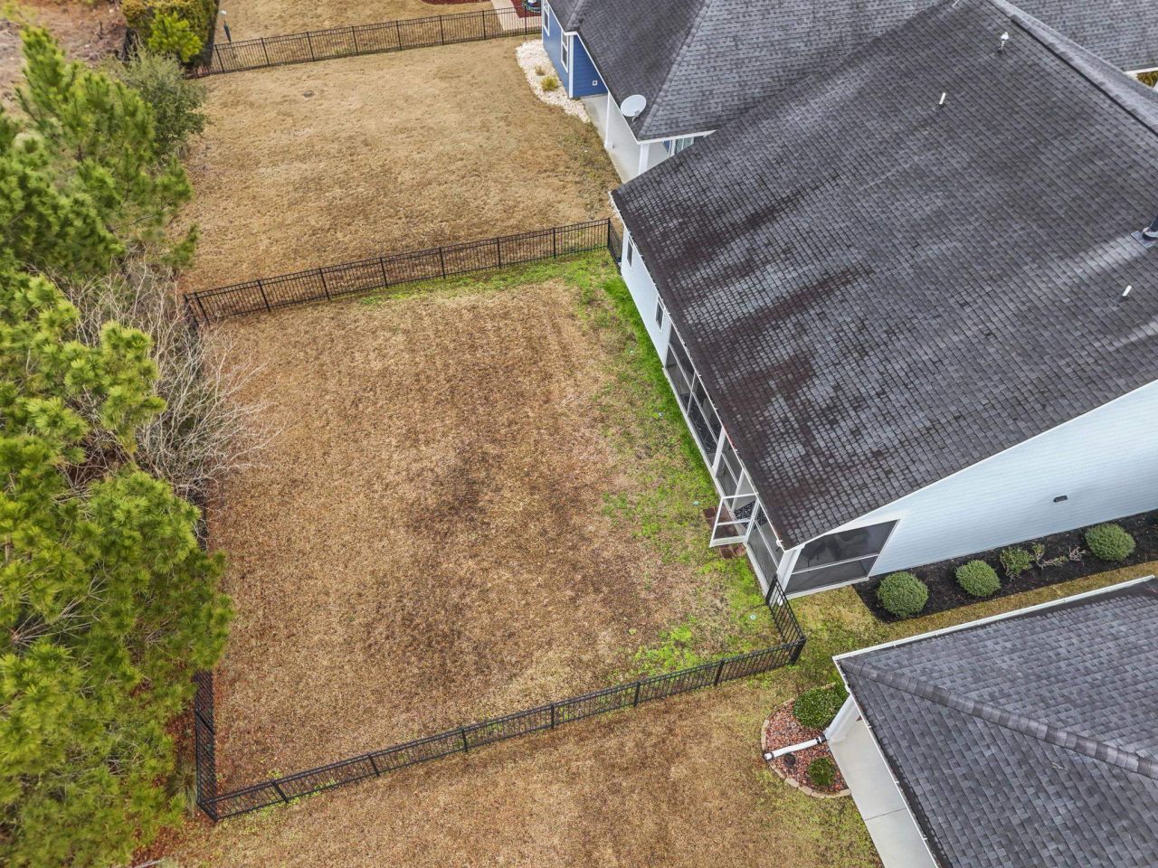 2015 Oxford St. Photo 36