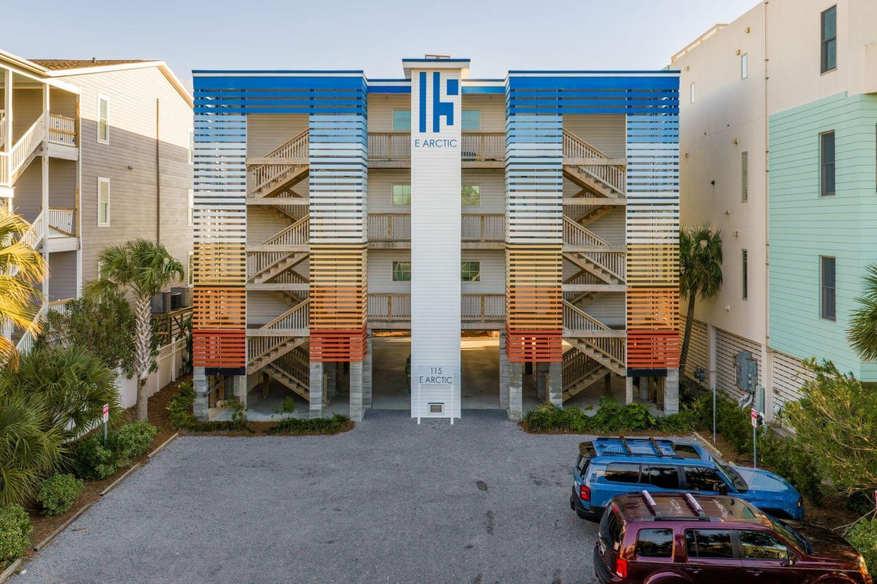 115 E Arctic Avenue Photo 57