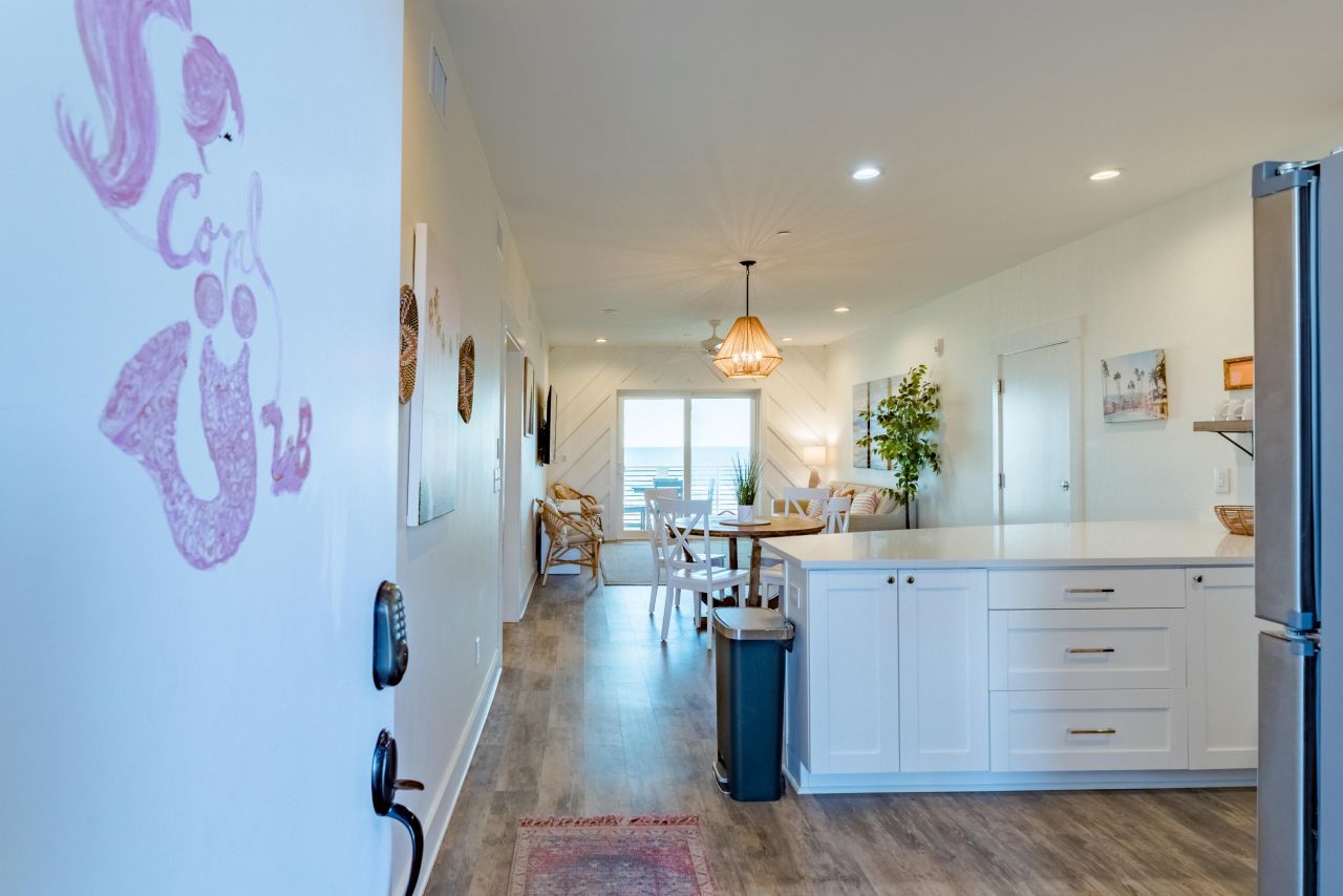 115 E Arctic Avenue Photo 6