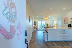 115 E Arctic Avenue photo 4