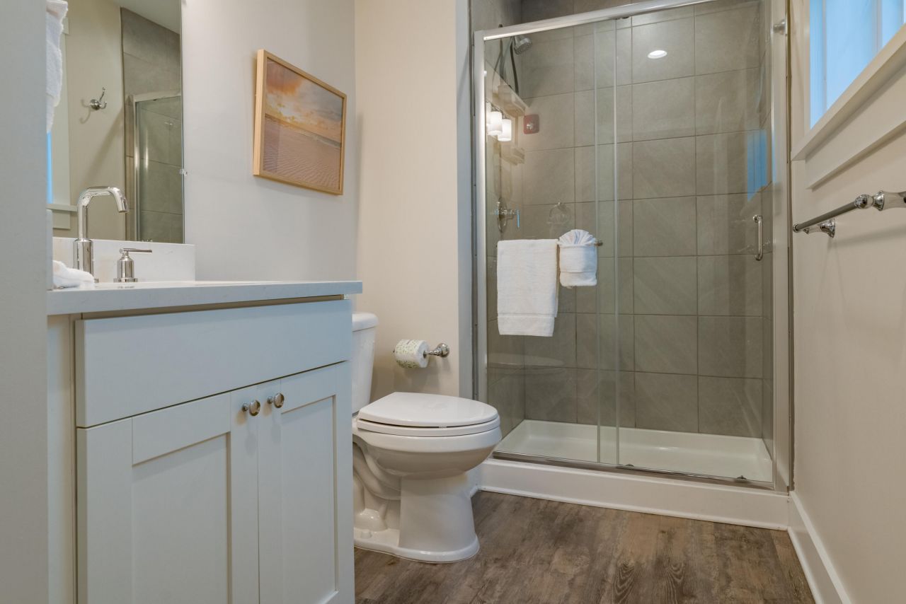 115 E Arctic Avenue Photo 28