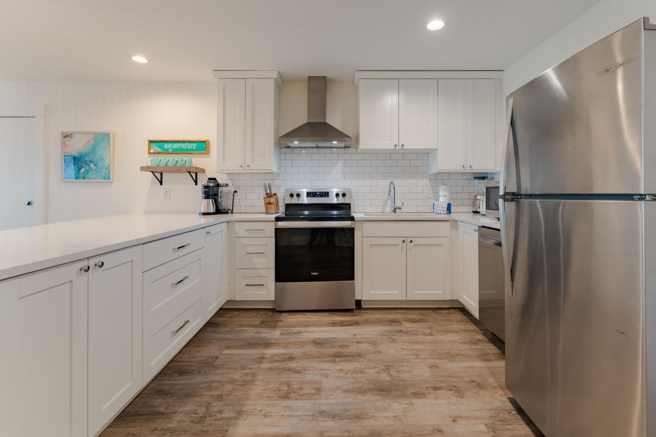 115 E Arctic Avenue Photo 5