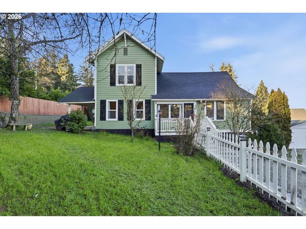 2695 DILLOW DR, West Linn, OR 97068