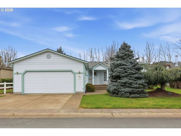 141 VILLAGE DR, Cottage Grove, OR 97424