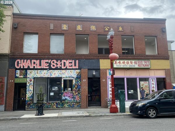 18 NW 4TH AVE, Portland, OR 97209