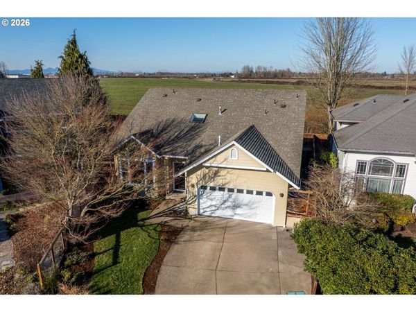 579 SWEETWATER LN, Eugene, OR 97404