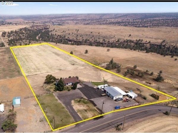 950 SE DOVER LN, Madras, OR 97741