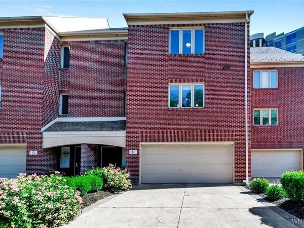 11 Ojibwa Circle , Buffalo, NY 14202