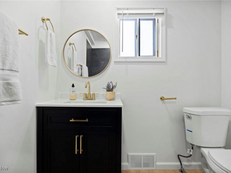 790 Kenilworth Avenue, Sheffield Village, OH 44054 Photo 22