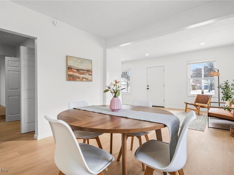 790 Kenilworth Avenue, Sheffield Village, OH 44054 Photo 6