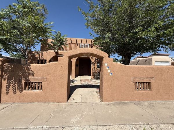 1010 Camino Del Gusto, Santa Fe, NM 87507