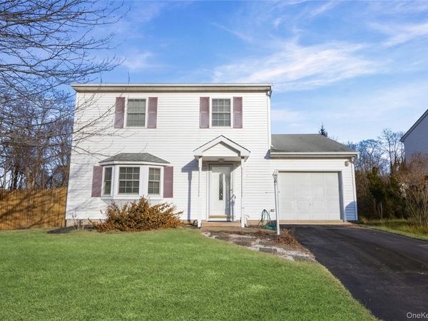 1191 E 3rd Avenue, Bay Shore, NY 11706