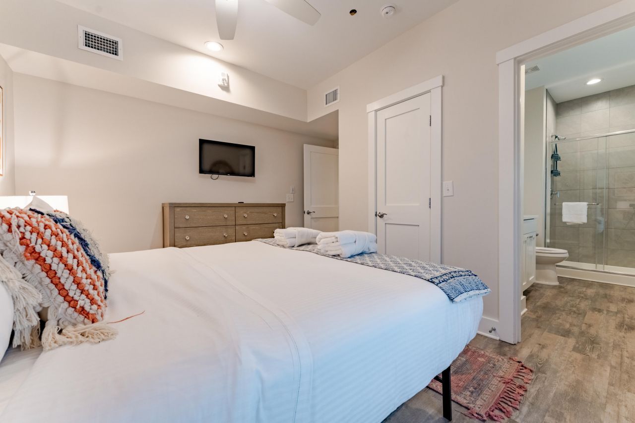 115 E Arctic Avenue Photo 23