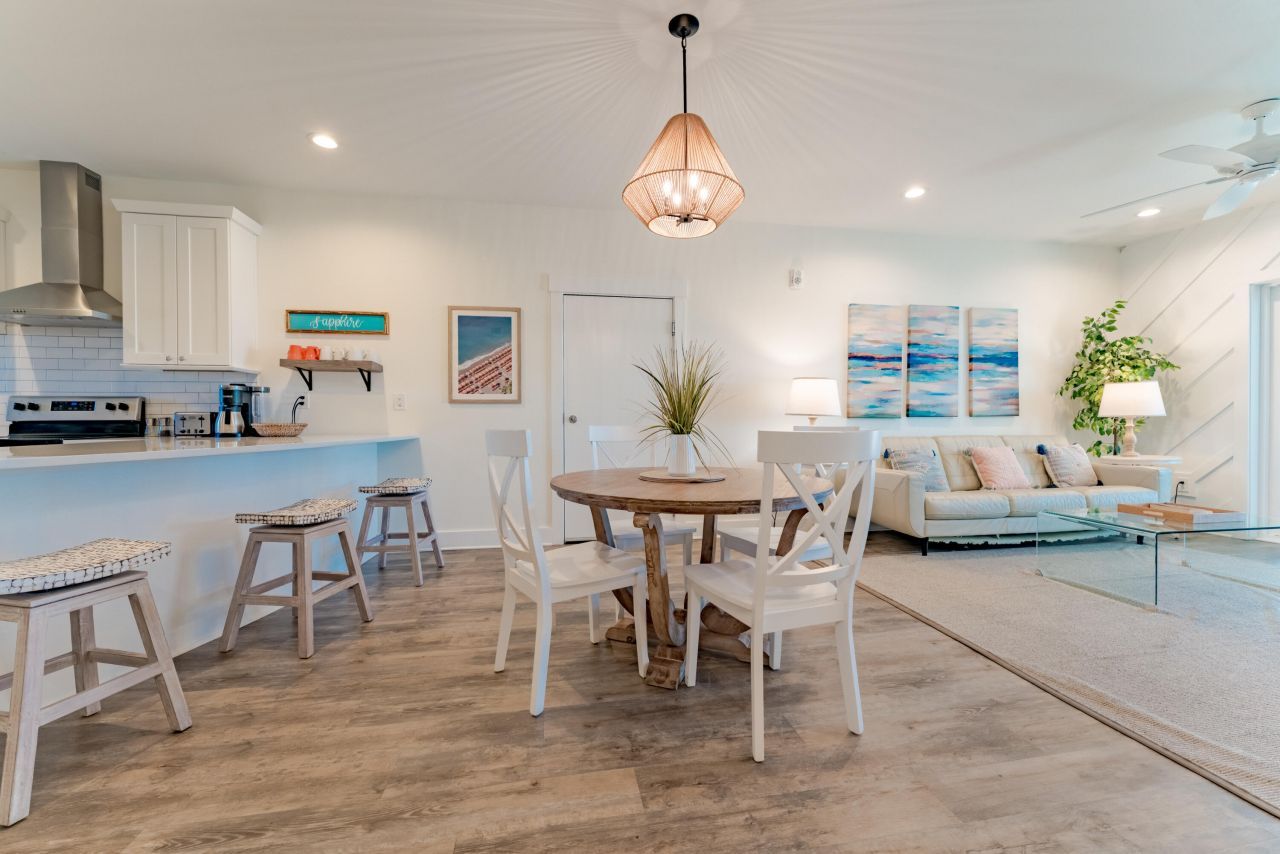 115 E Arctic Avenue Photo 6