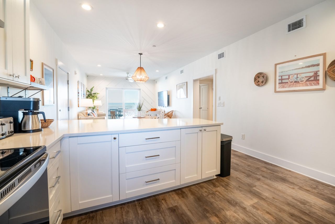 115 E Arctic Avenue Photo 7