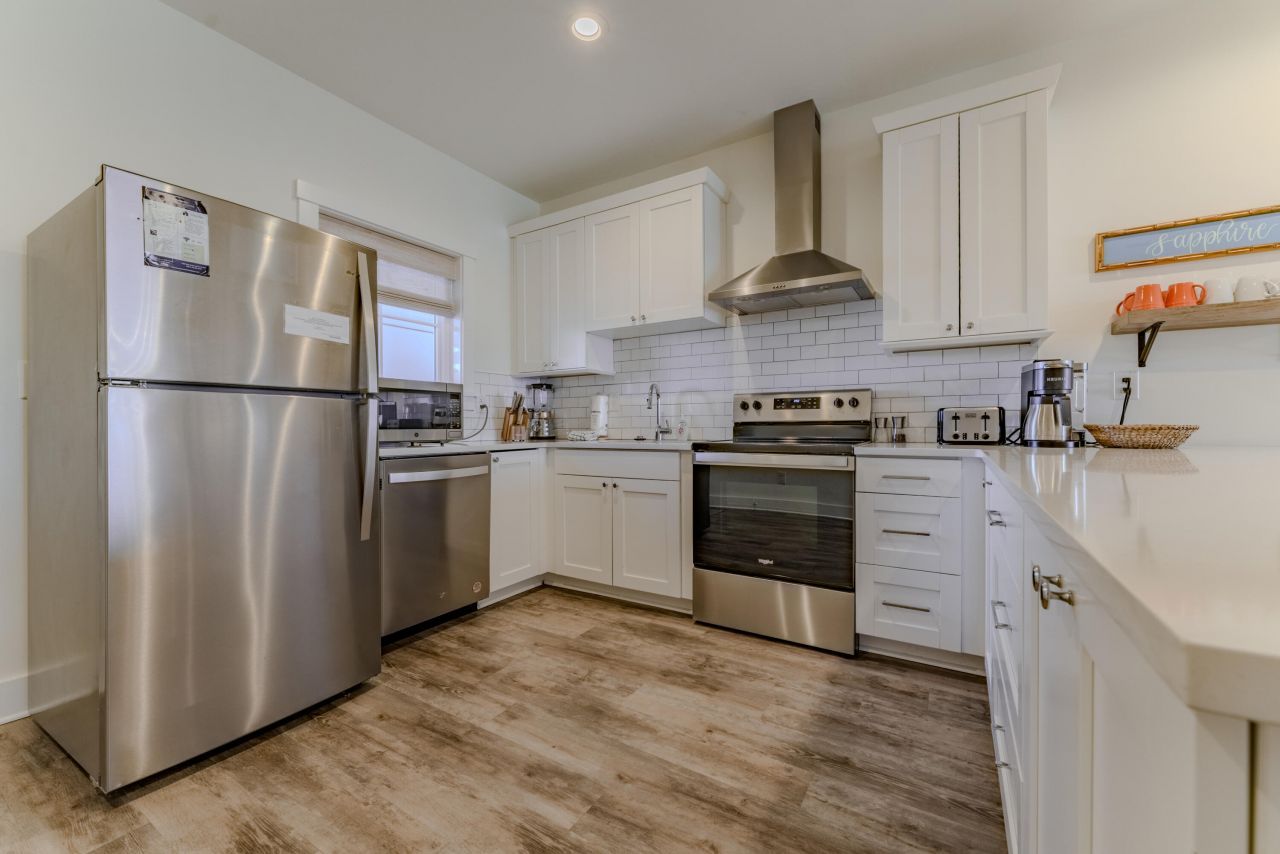 115 E Arctic Avenue Photo 9