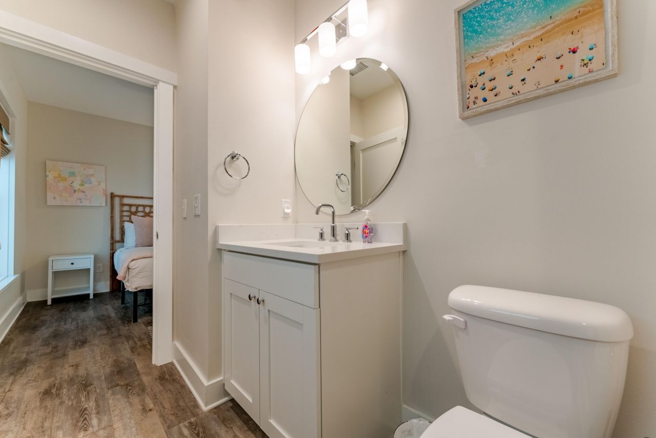 115 E Arctic Avenue Photo 24