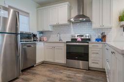 115 E Arctic Avenue photo 4