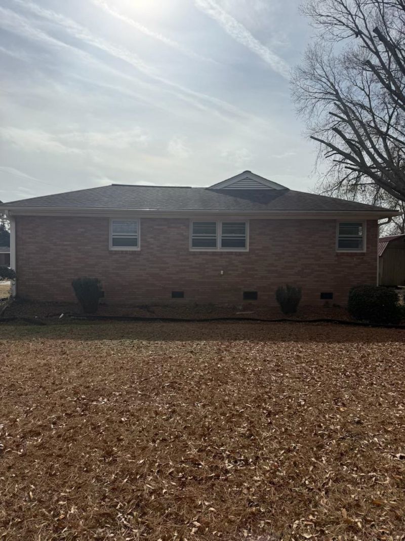 4625 Graham St. Photo 5