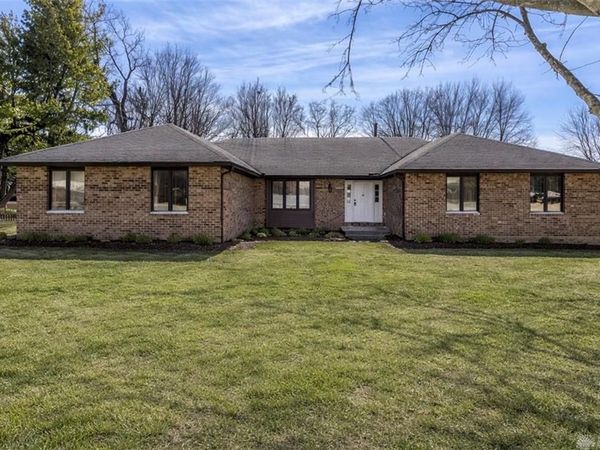 318 Joy Elizabeth Drive, Washington TWP, OH 45458