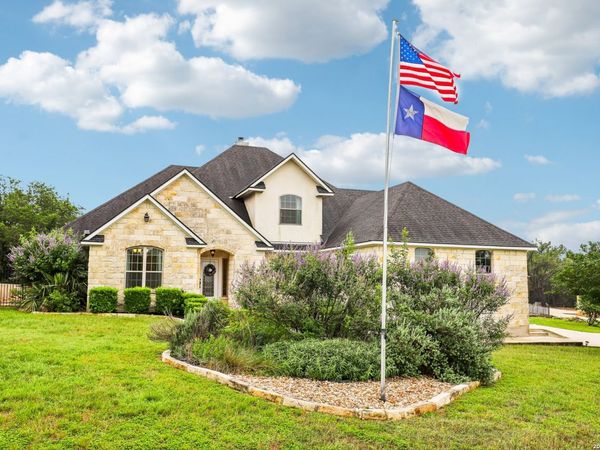 105 Windcliff, New Braunfels, TX 78132