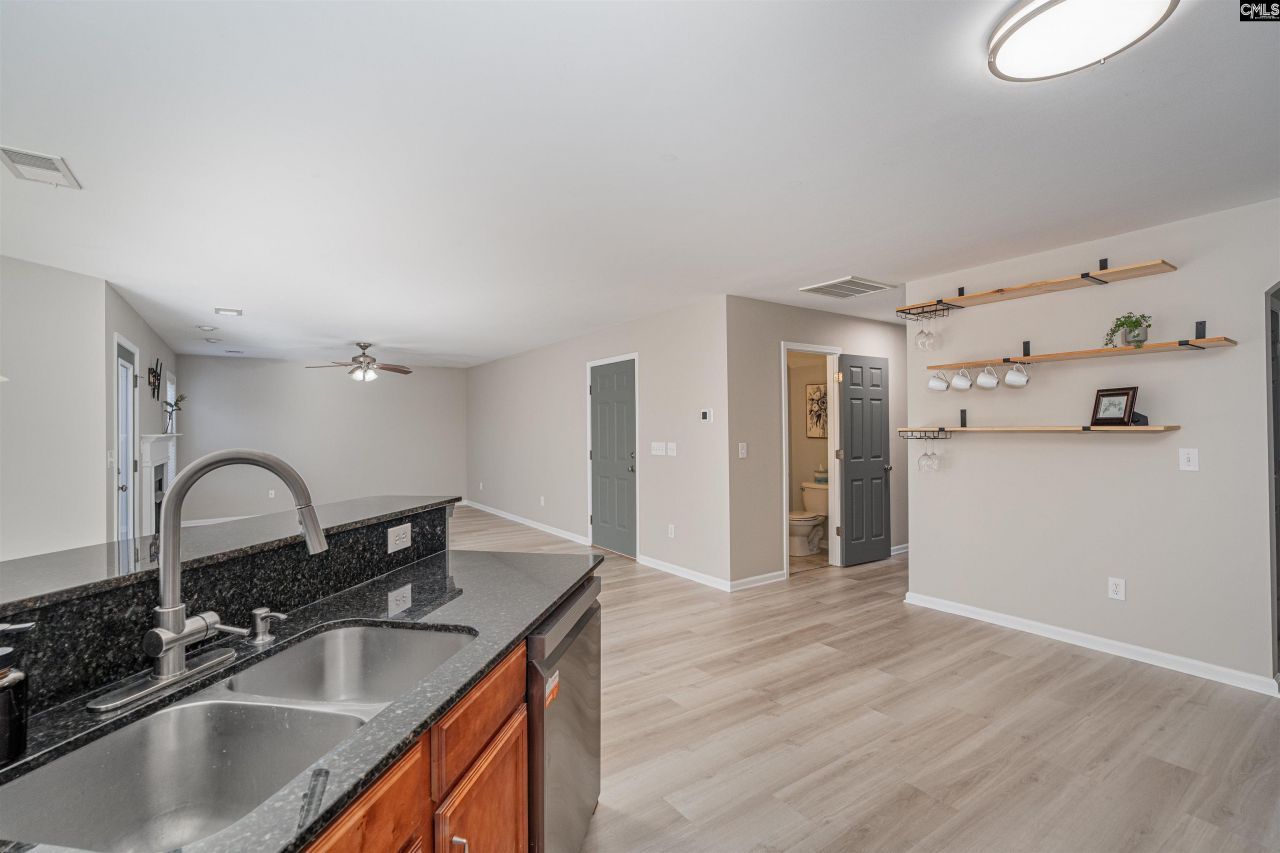 409 Maypop Lane  Photo 14