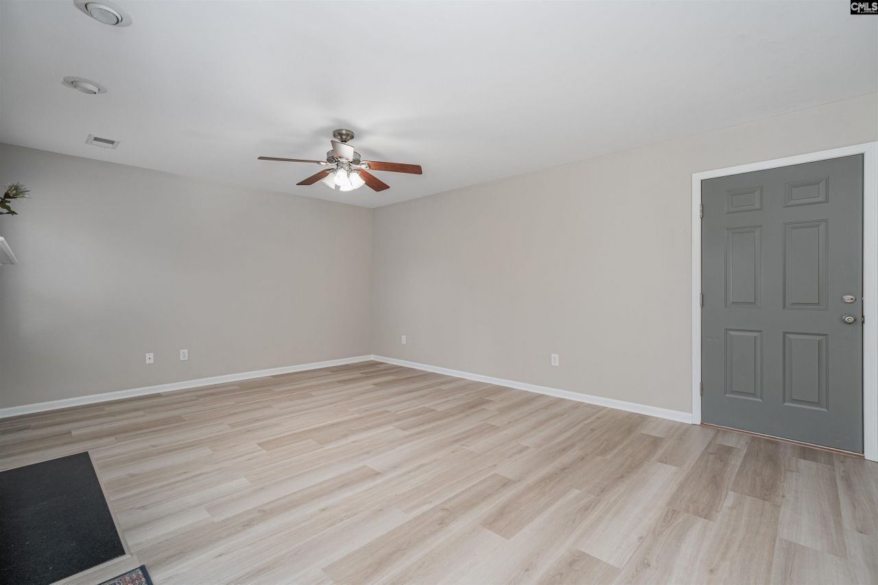 409 Maypop Lane  Photo 9