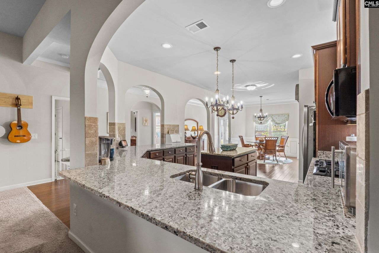 317 Grey Oaks Court  Photo 11